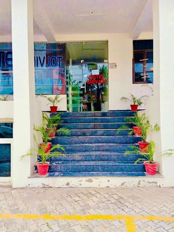 Kharar Shivjot Hotel מראה חיצוני תמונה