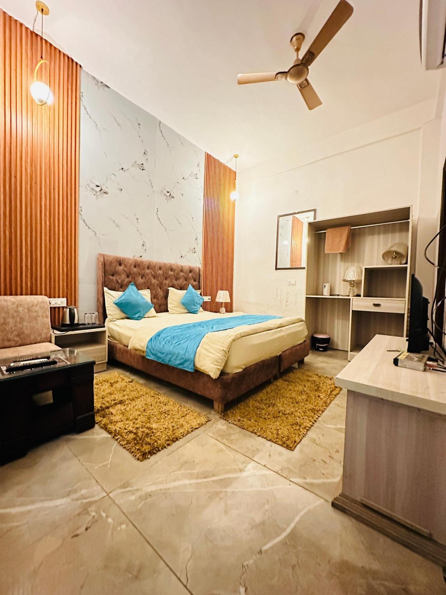 Kharar Shivjot Hotel מראה חיצוני תמונה