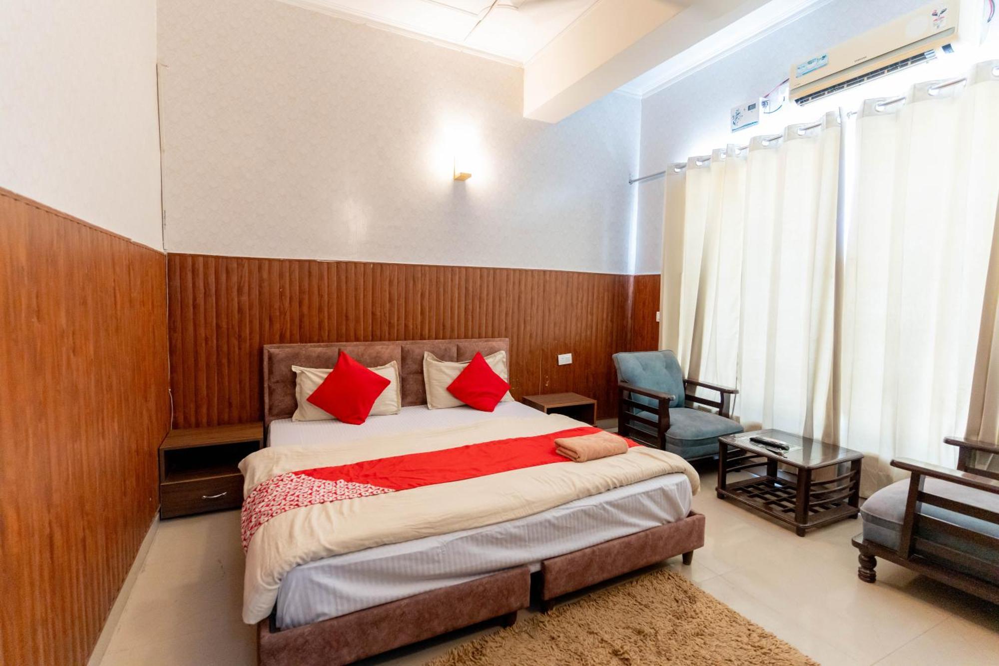 Kharar Shivjot Hotel מראה חיצוני תמונה
