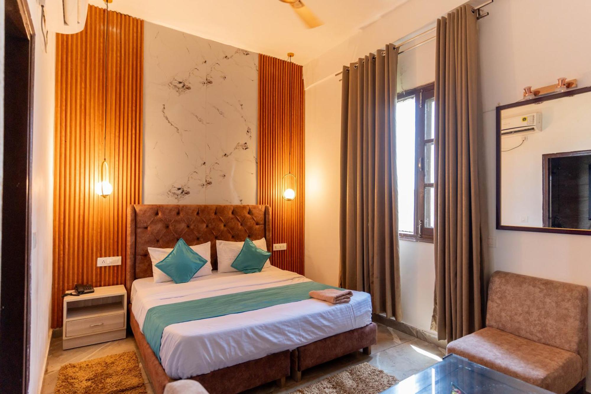 Kharar Shivjot Hotel מראה חיצוני תמונה